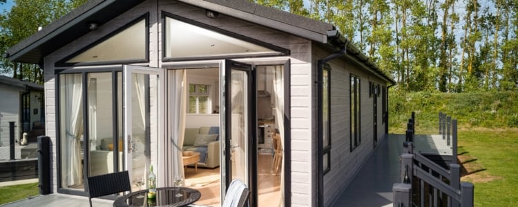 Classic Lodge Exterior5